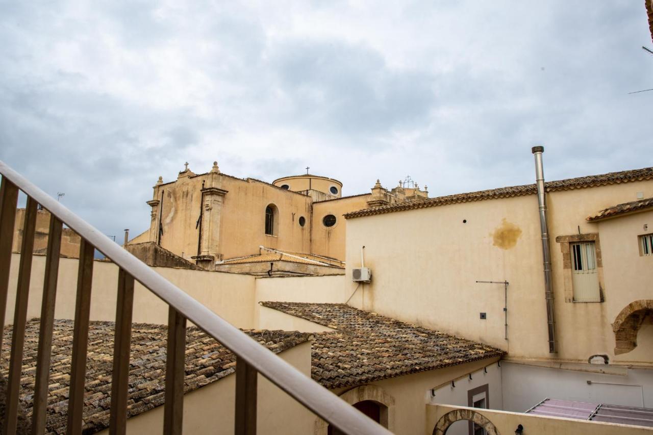B&B Palazzo Loreto Avola Eksteriør bilde
