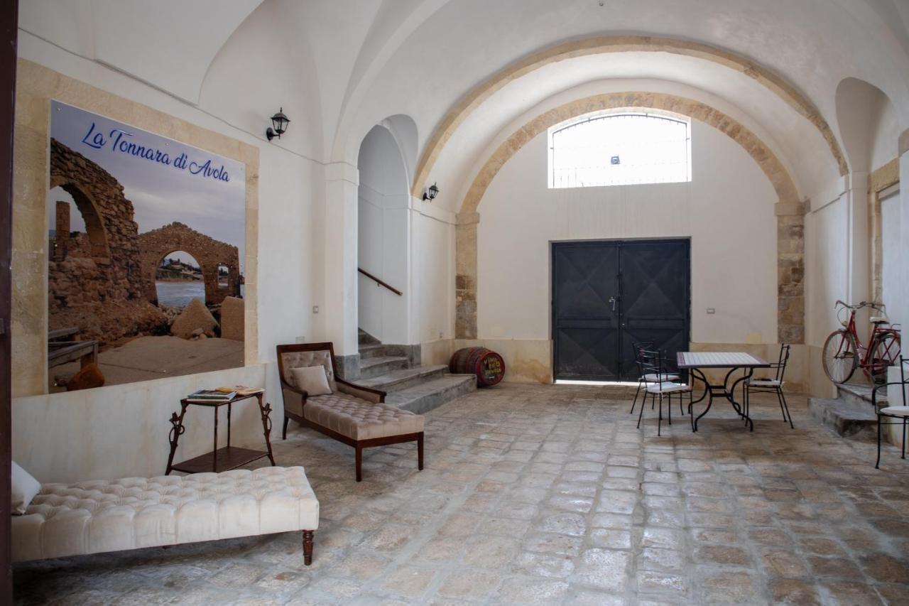 B&B Palazzo Loreto Avola Eksteriør bilde
